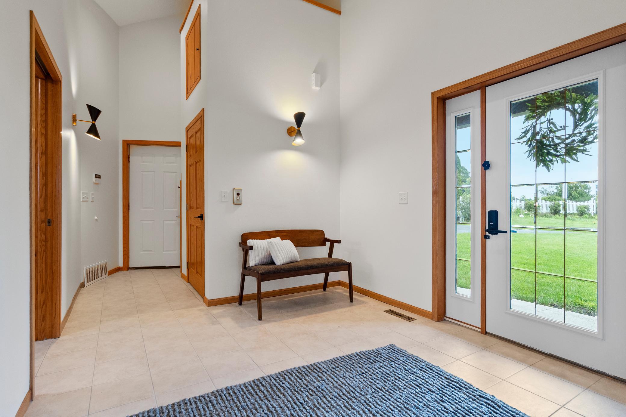 360 Karens Way NW