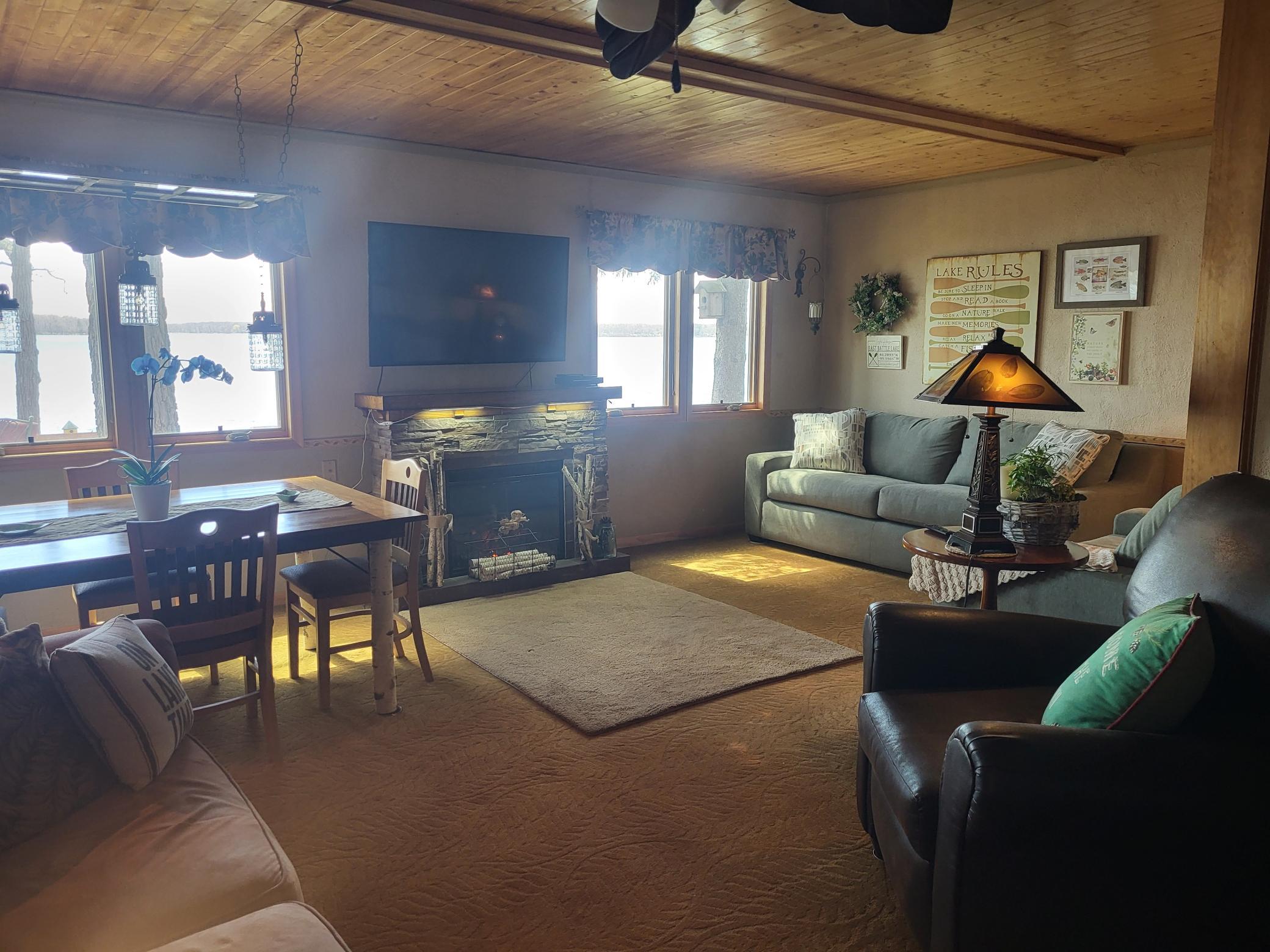 23979 Navajo Trail