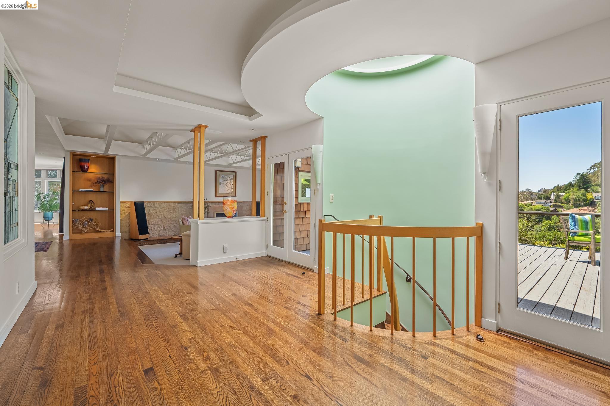 2223 Tunnel Rd