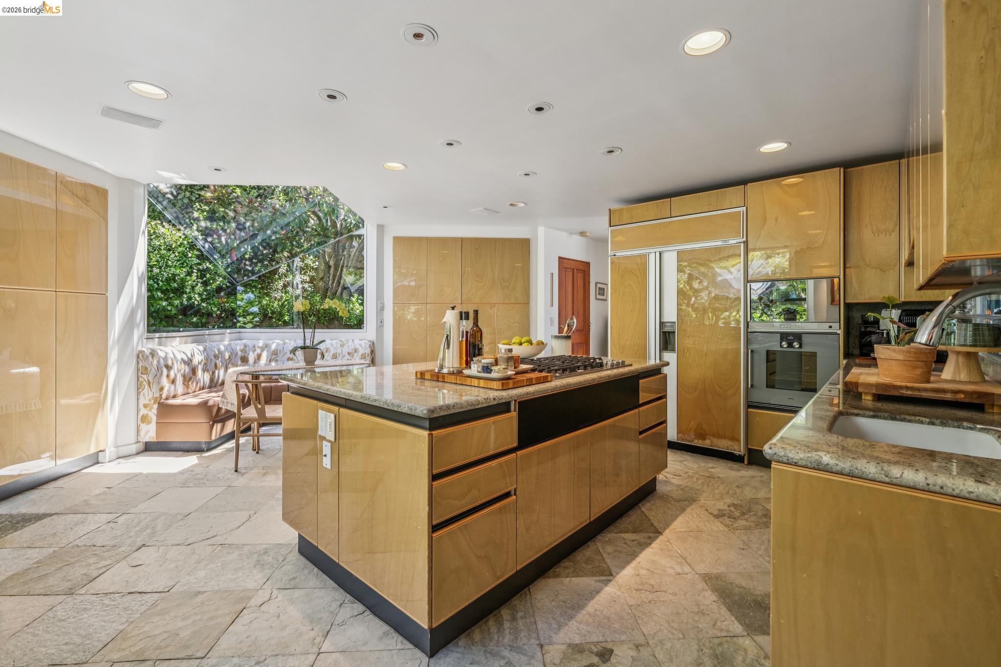 2223 Tunnel Rd
