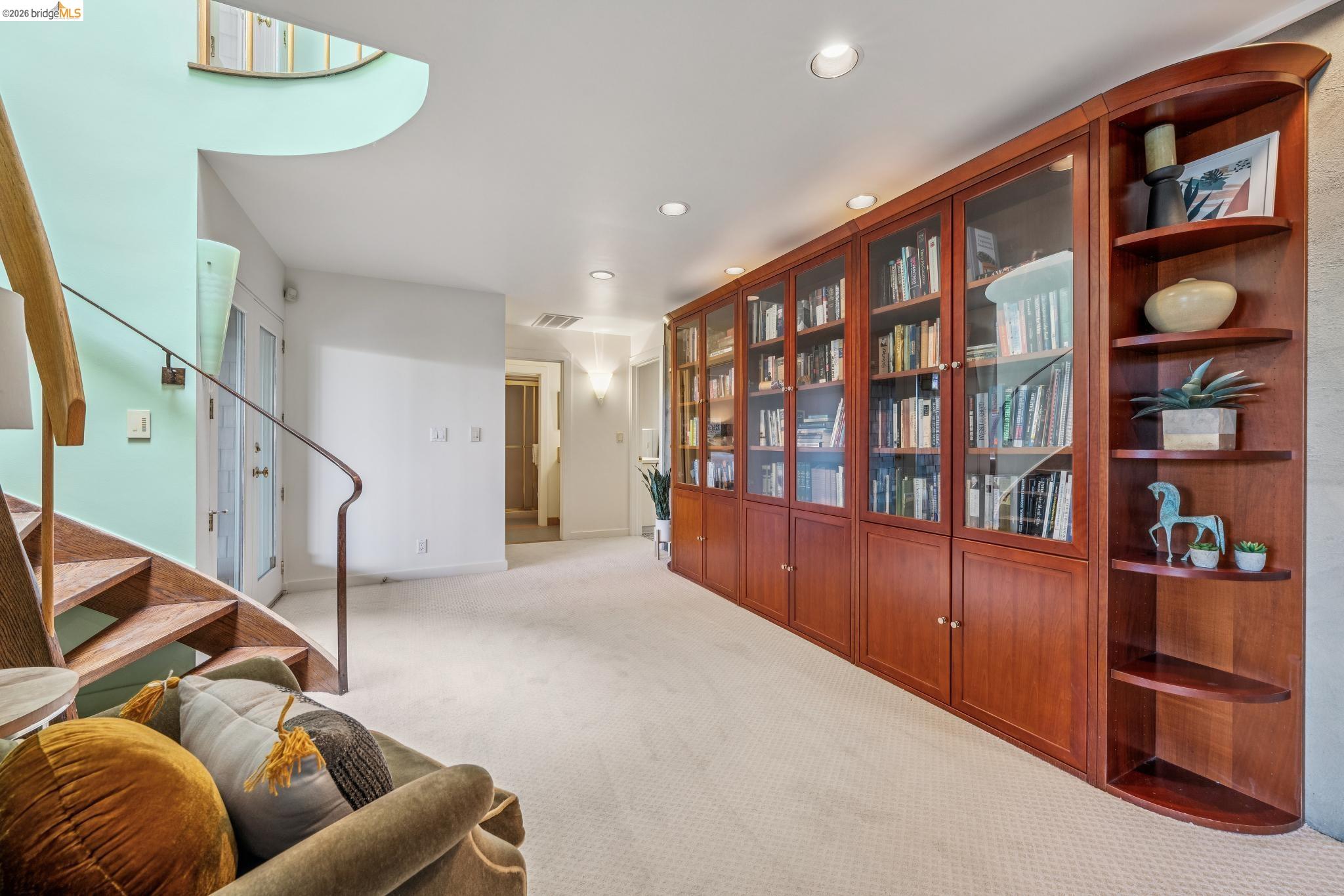 2223 Tunnel Rd