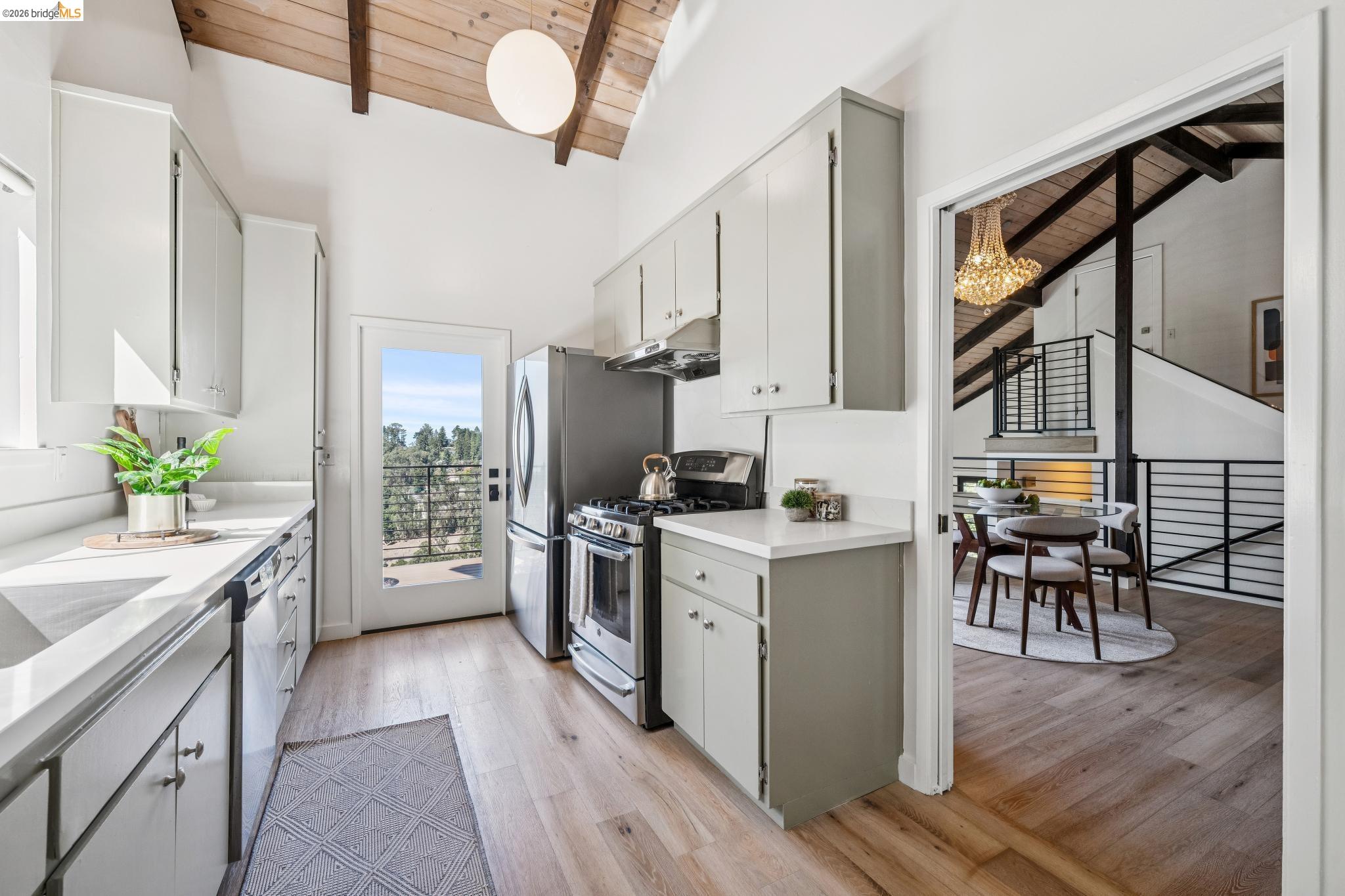 2534 Carisbrook Dr