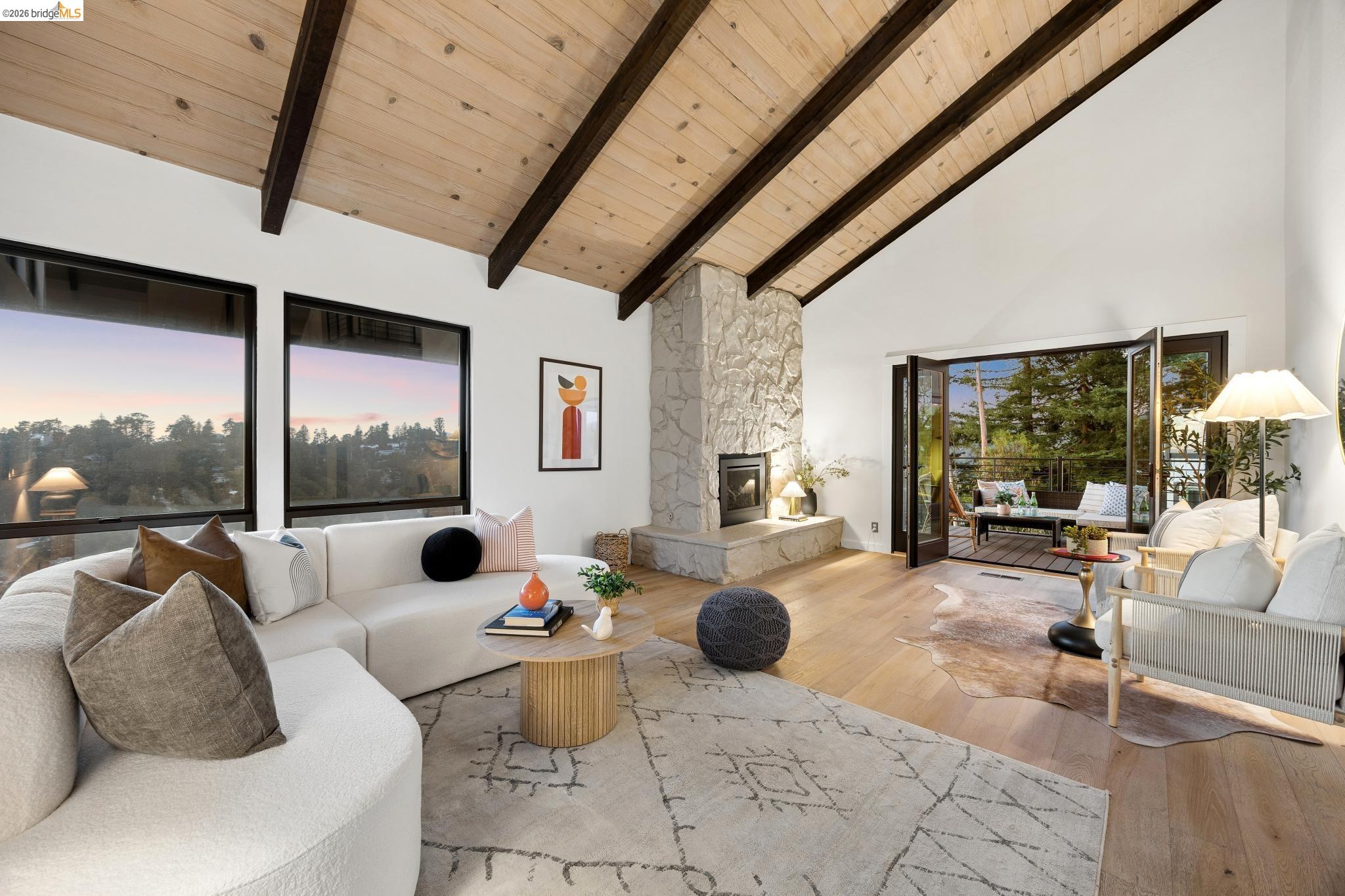 2534 Carisbrook Dr