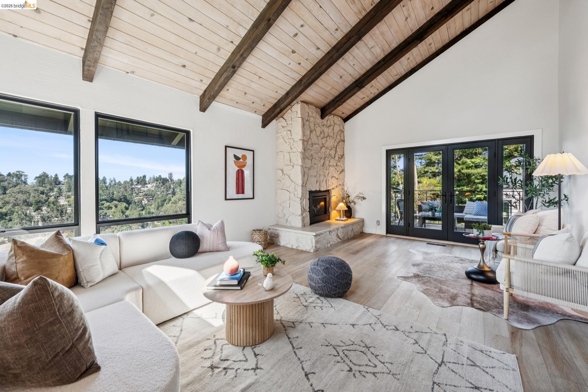 2534 Carisbrook Dr