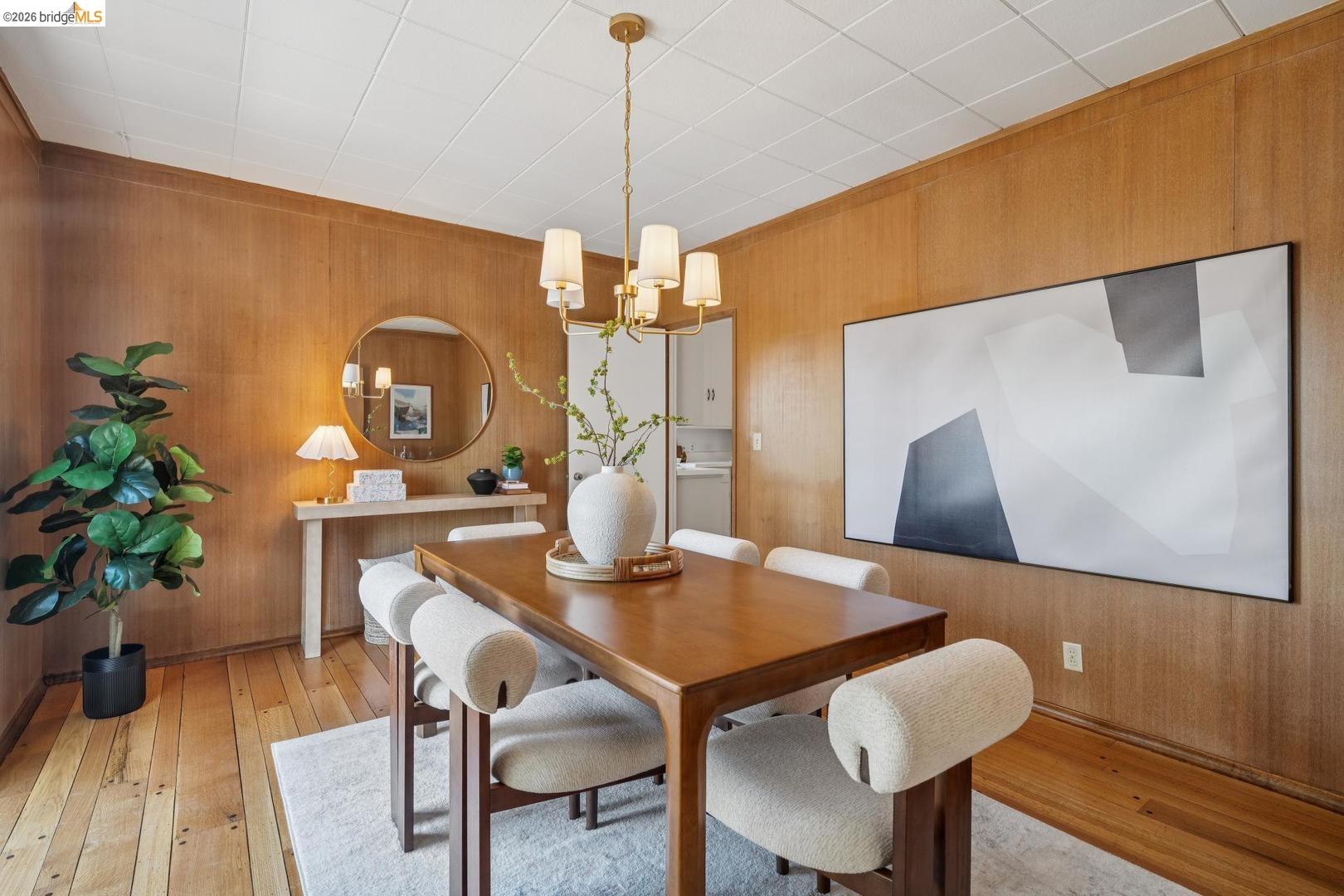 155 Avenida DR