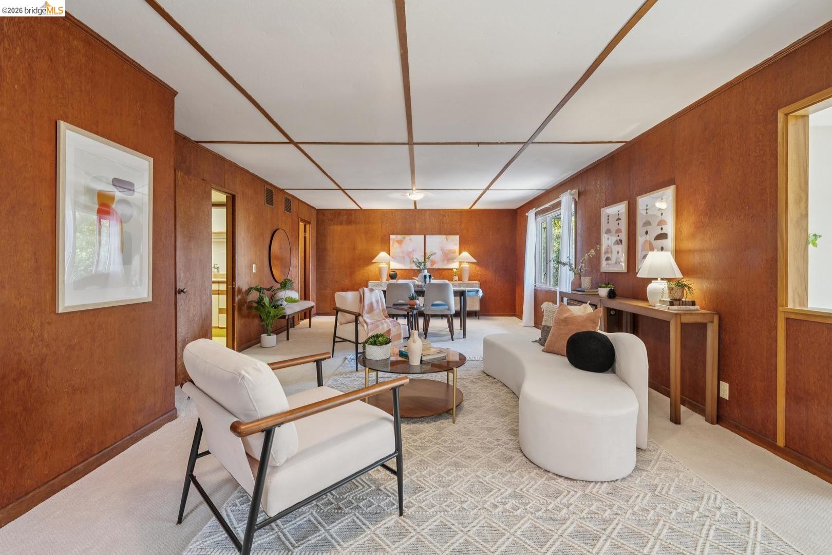 155 Avenida DR