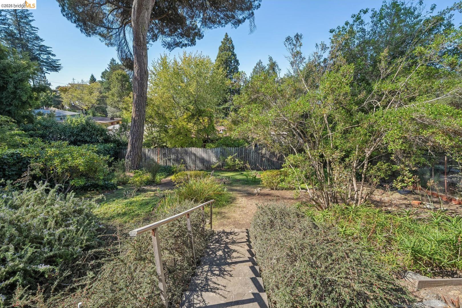 155 Avenida DR