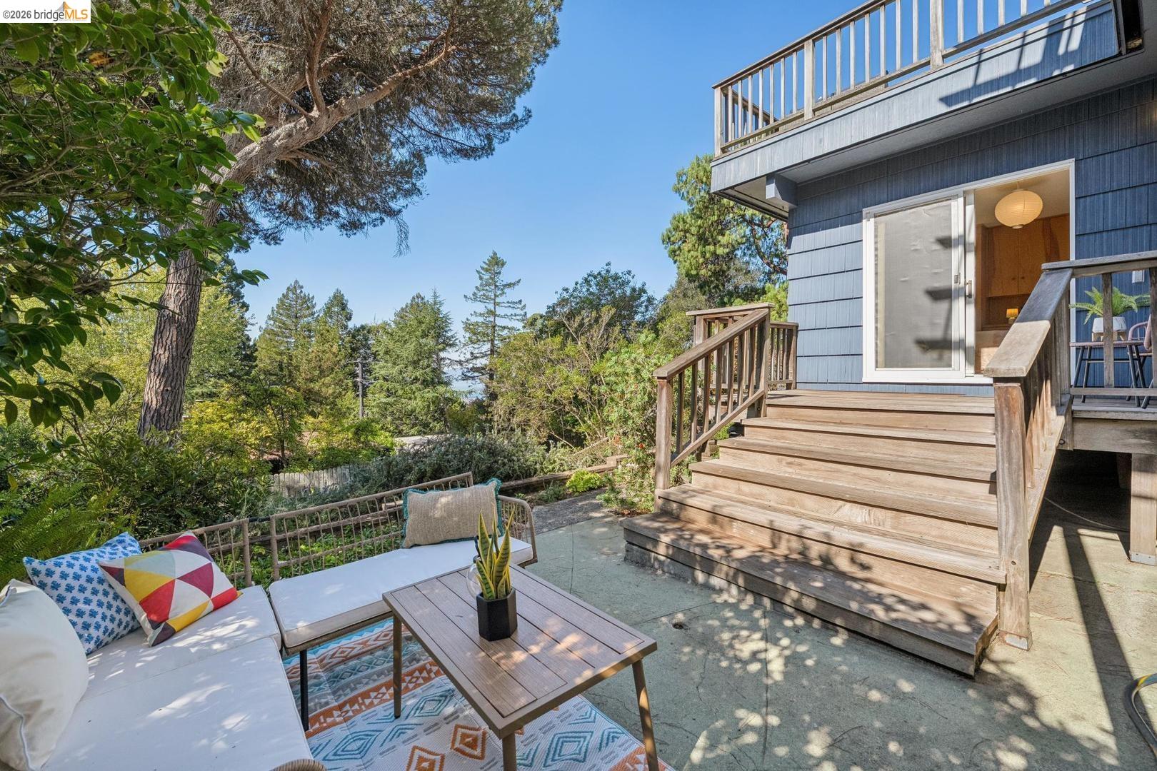 155 Avenida DR