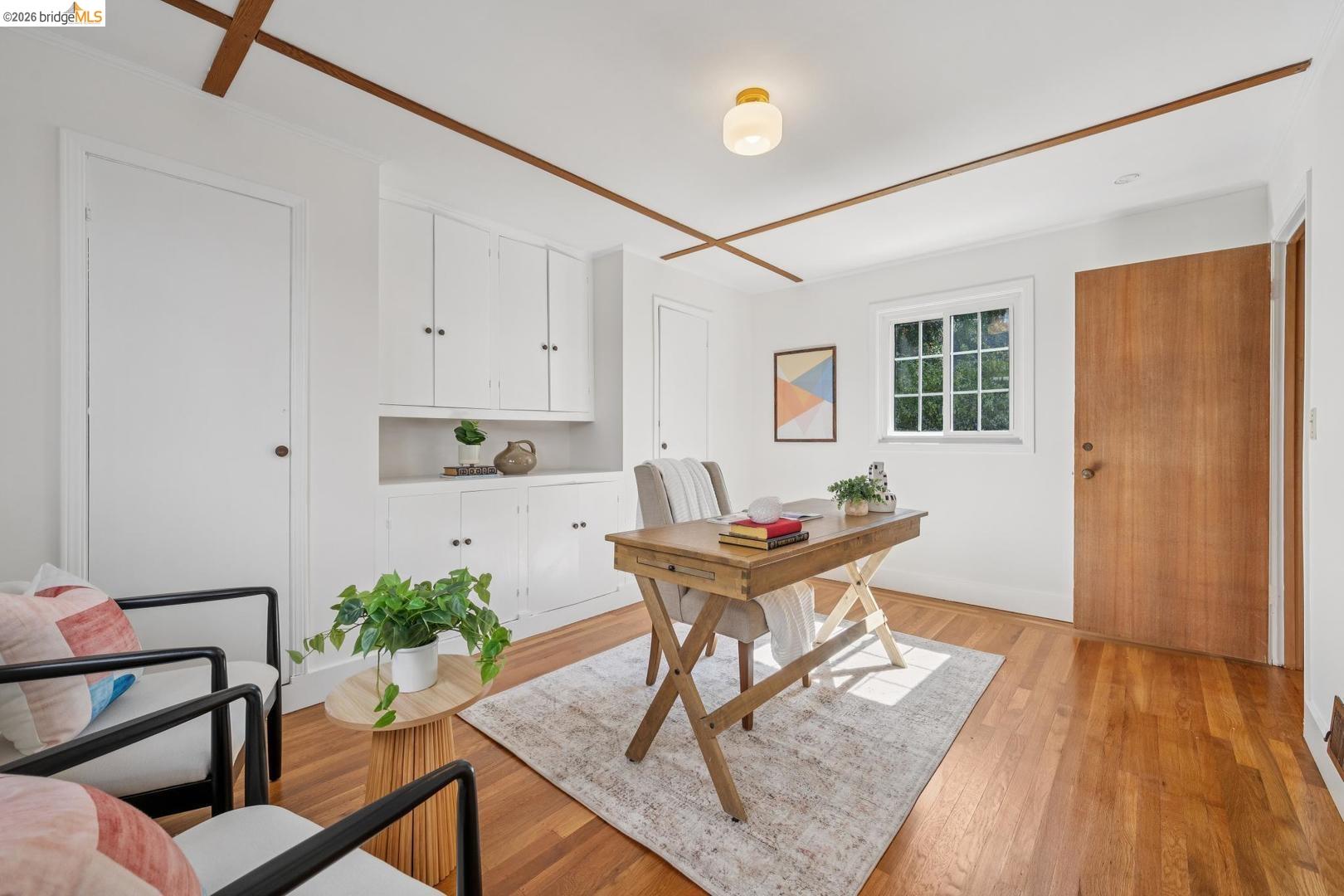 155 Avenida DR