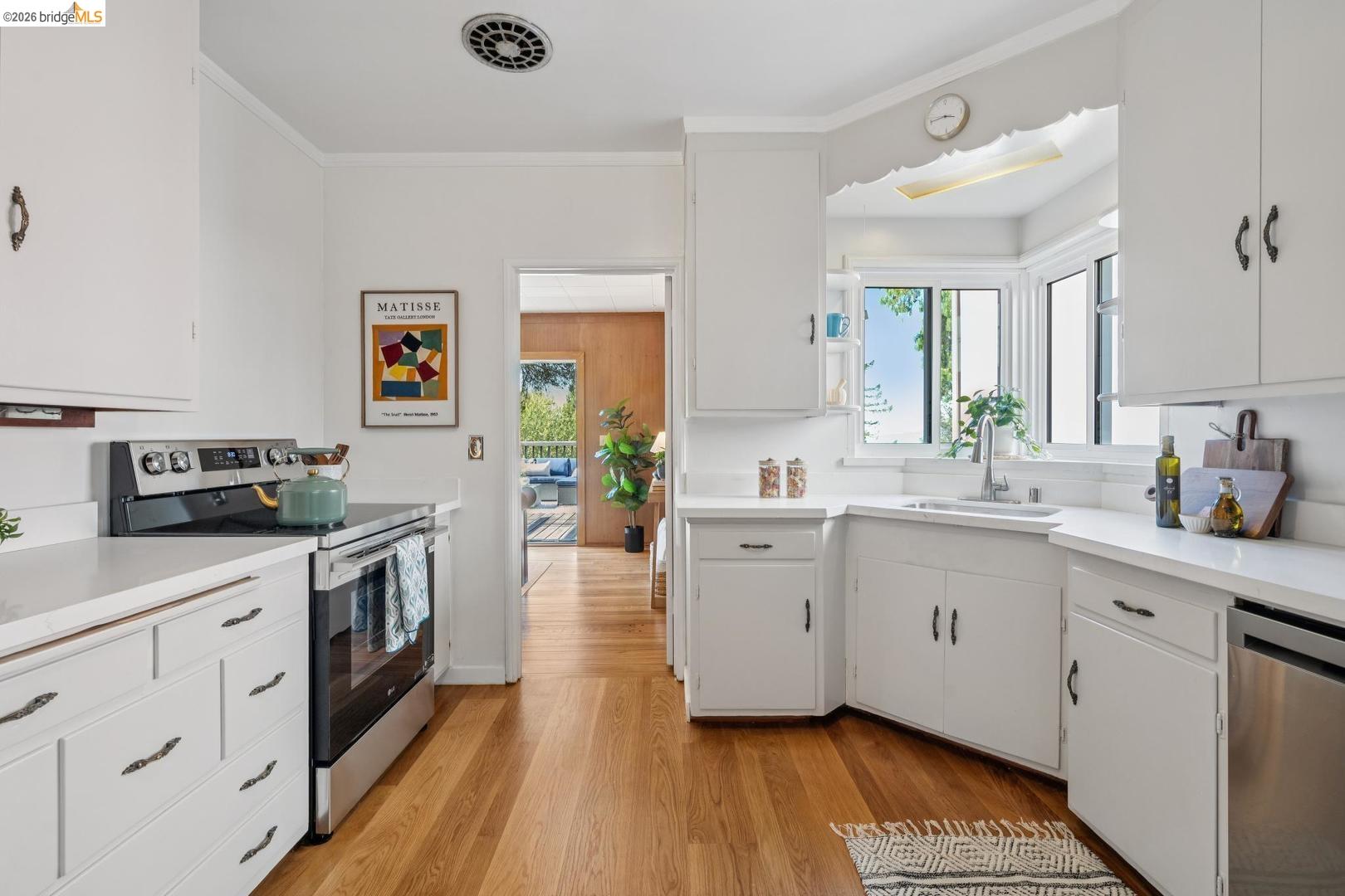 155 Avenida DR