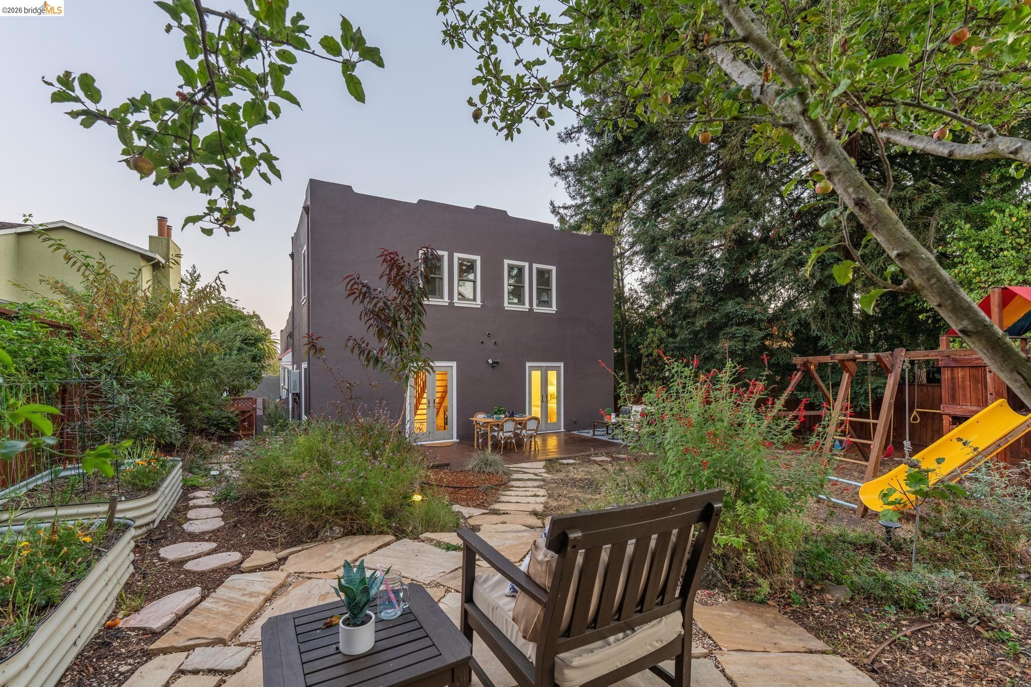 1909 San Antonio Ave