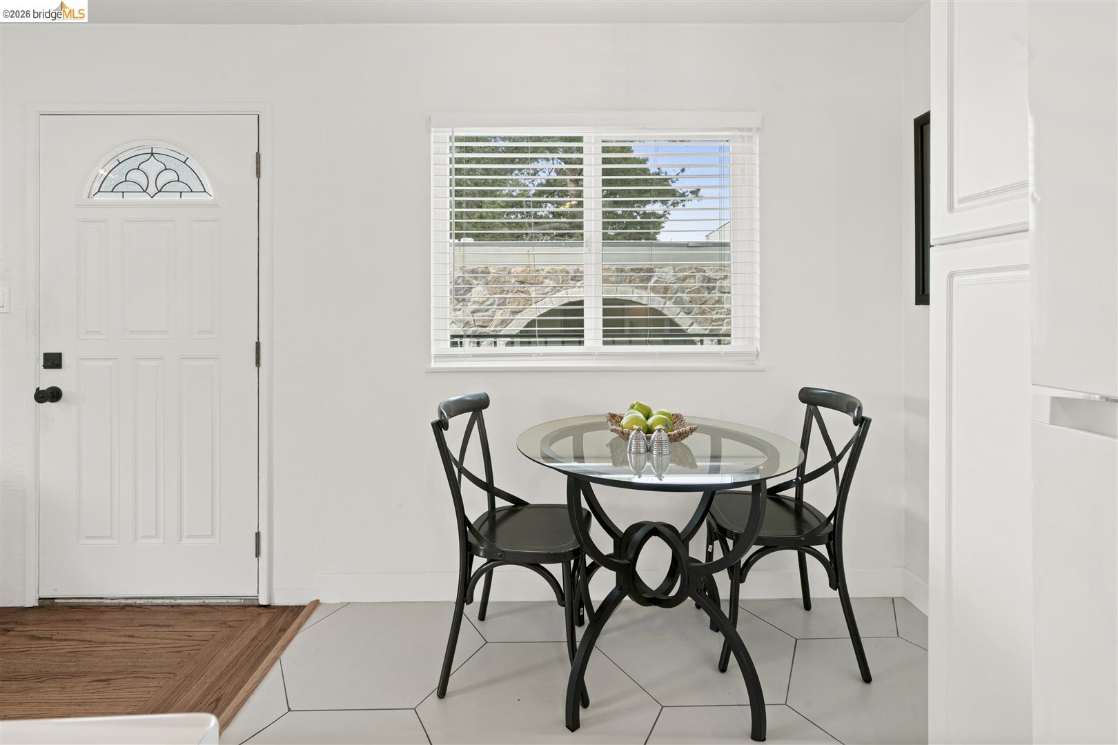 8 Whitmore Pl