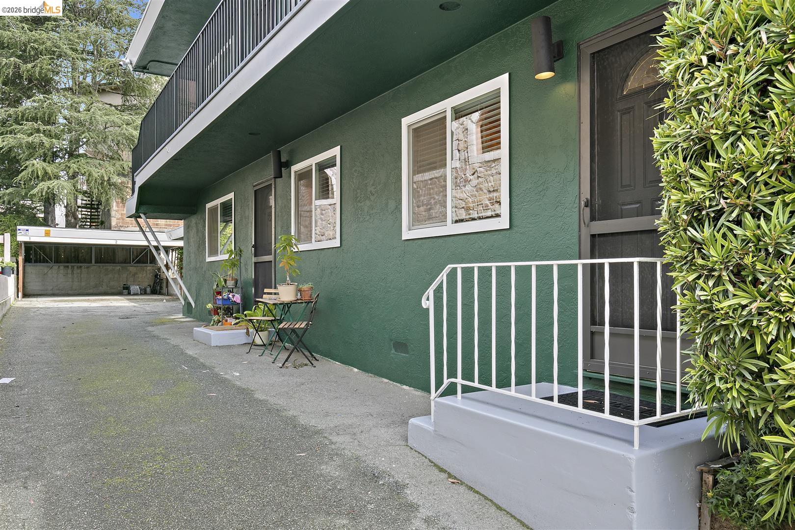 8 Whitmore Pl