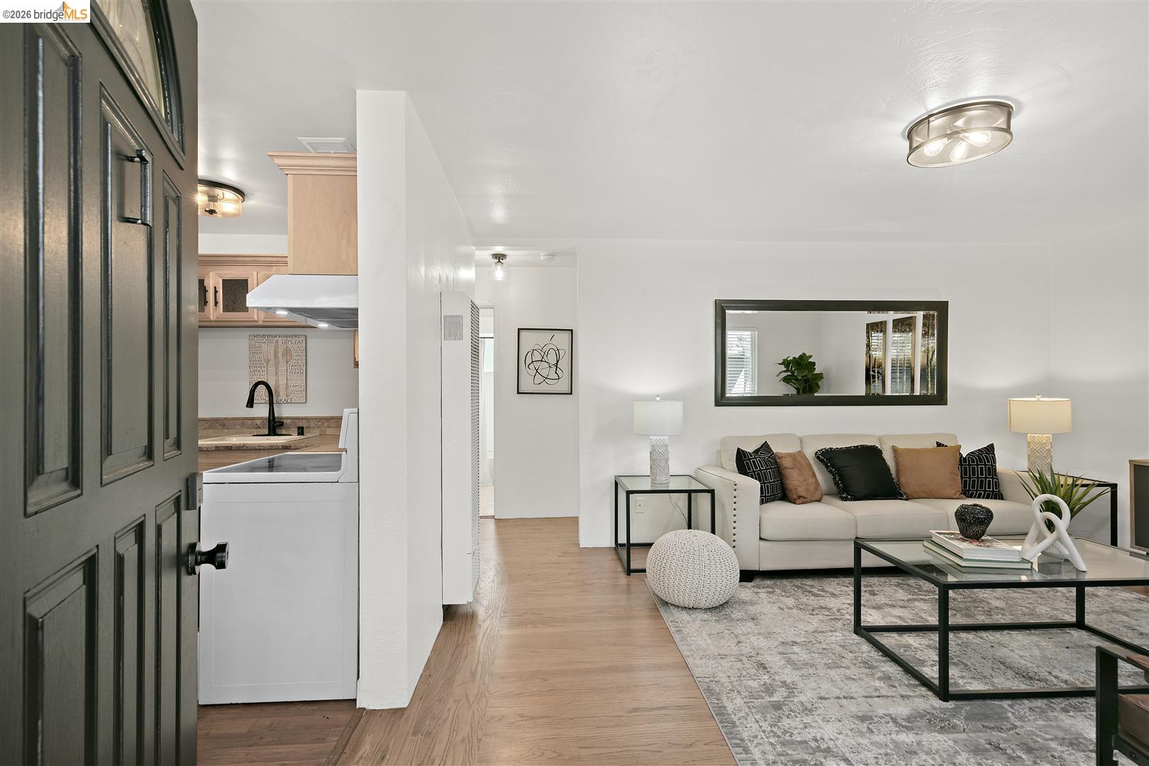 8 Whitmore Pl