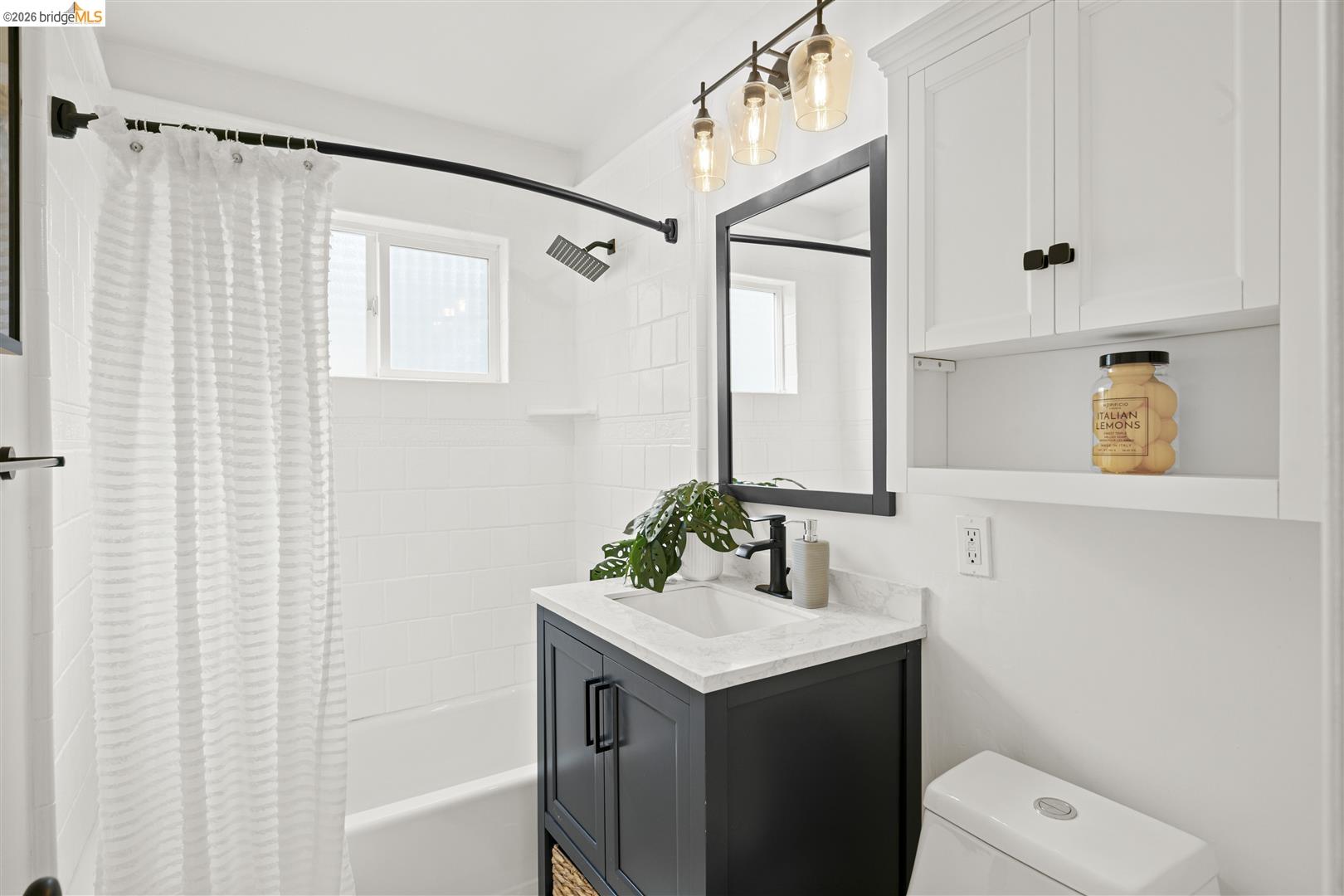 8 Whitmore Pl