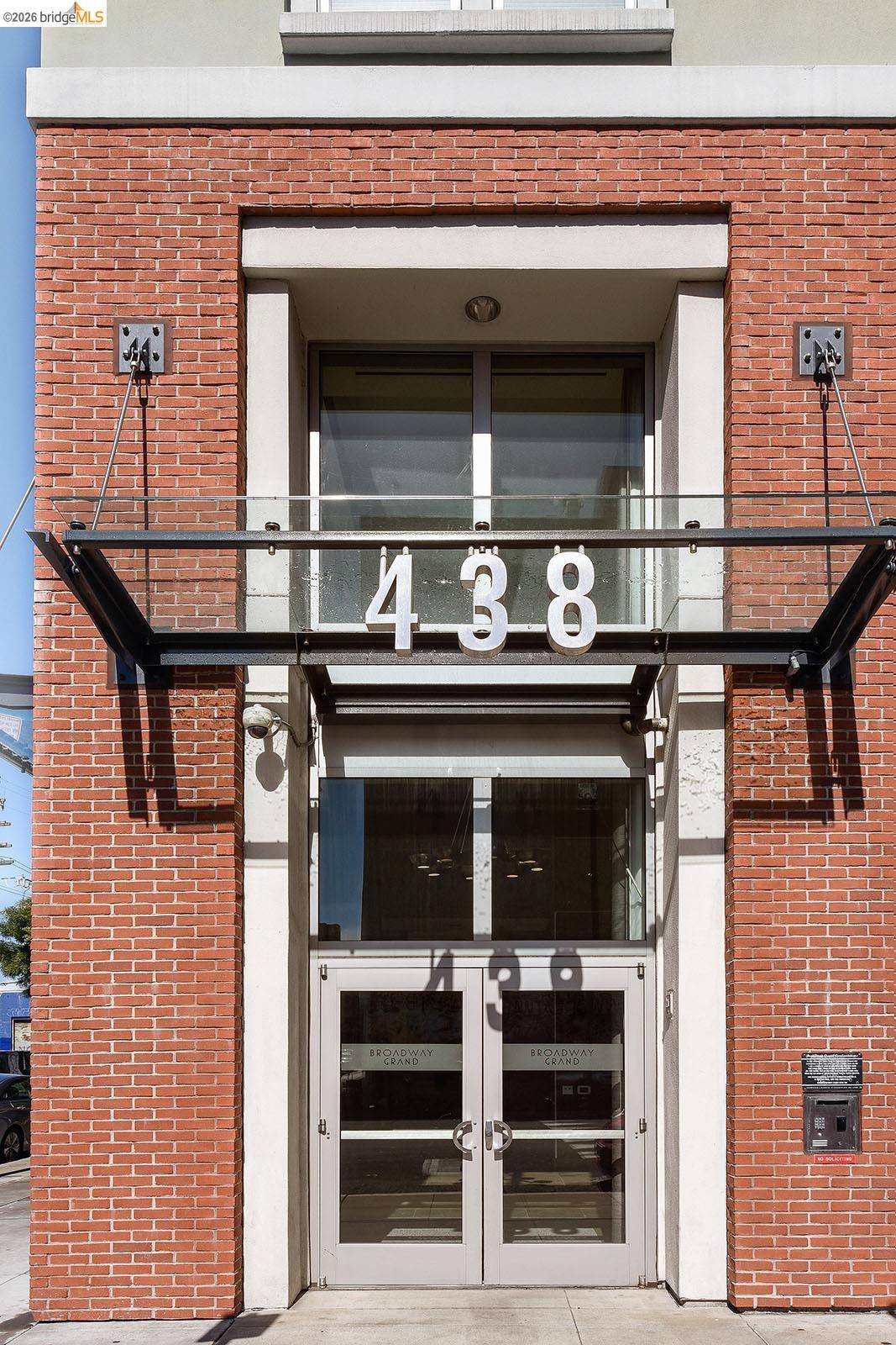 438 W Grand Ave # 717