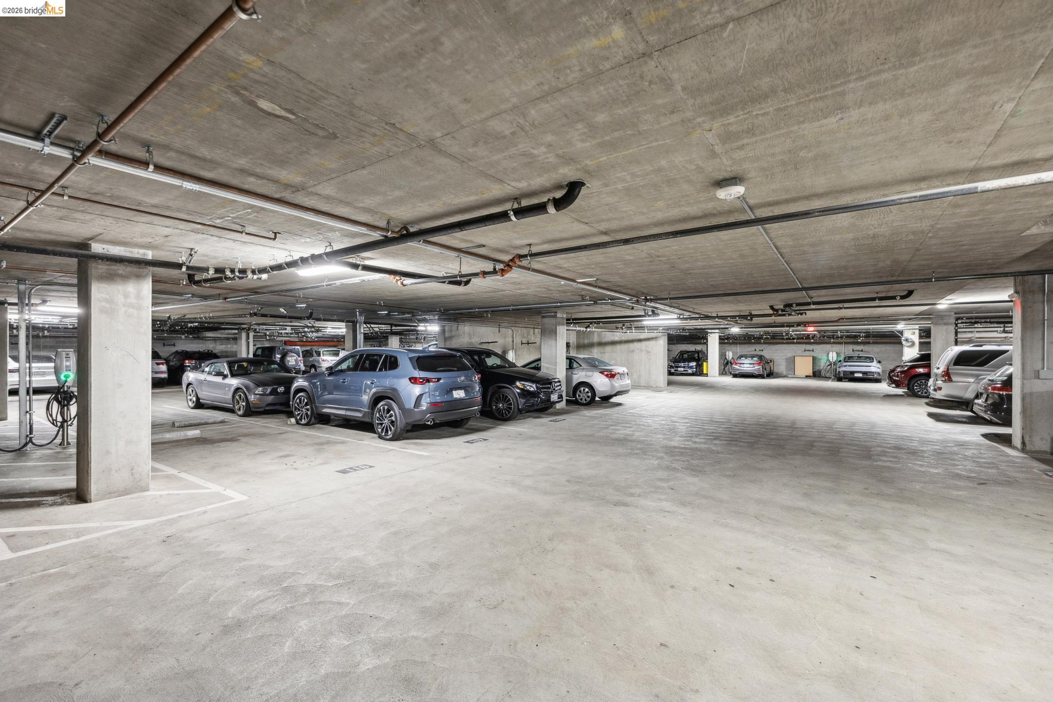 438 W Grand Ave # 717
