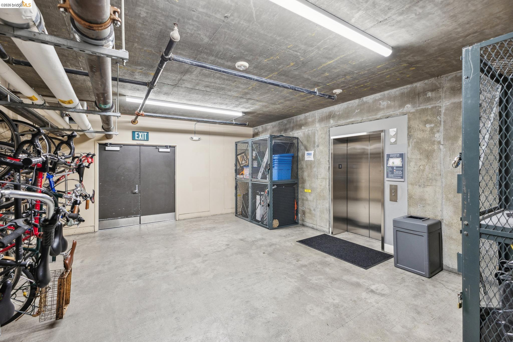 438 W Grand Ave # 717