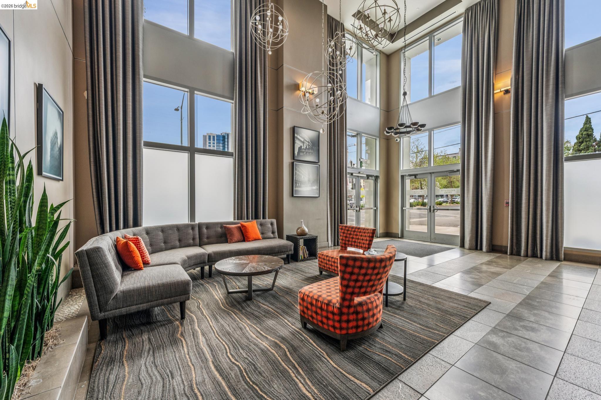 438 W Grand Ave # 717