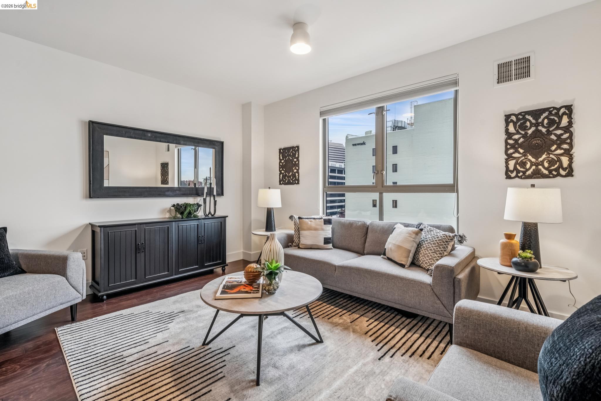 438 W Grand Ave # 717
