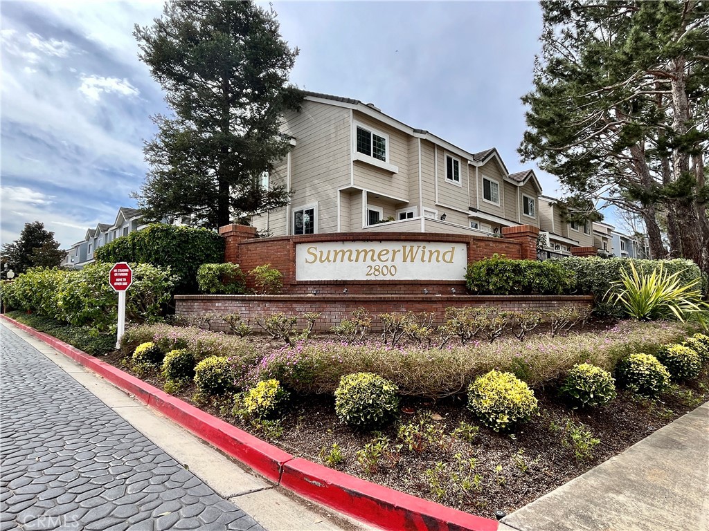 2800 Plaza Del Amo 474