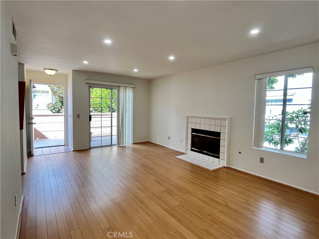 2800 Plaza Del Amo 474