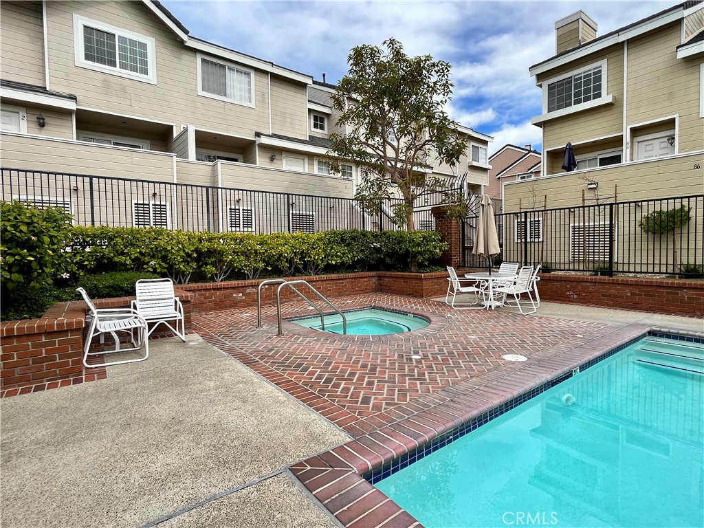 2800 Plaza Del Amo 474