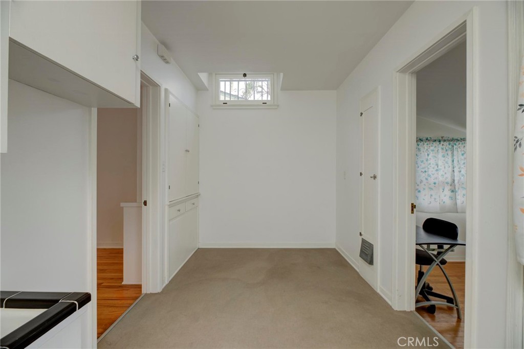 3412 S Victoria Avenue