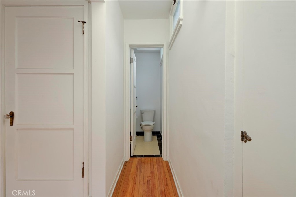 3412 S Victoria Avenue