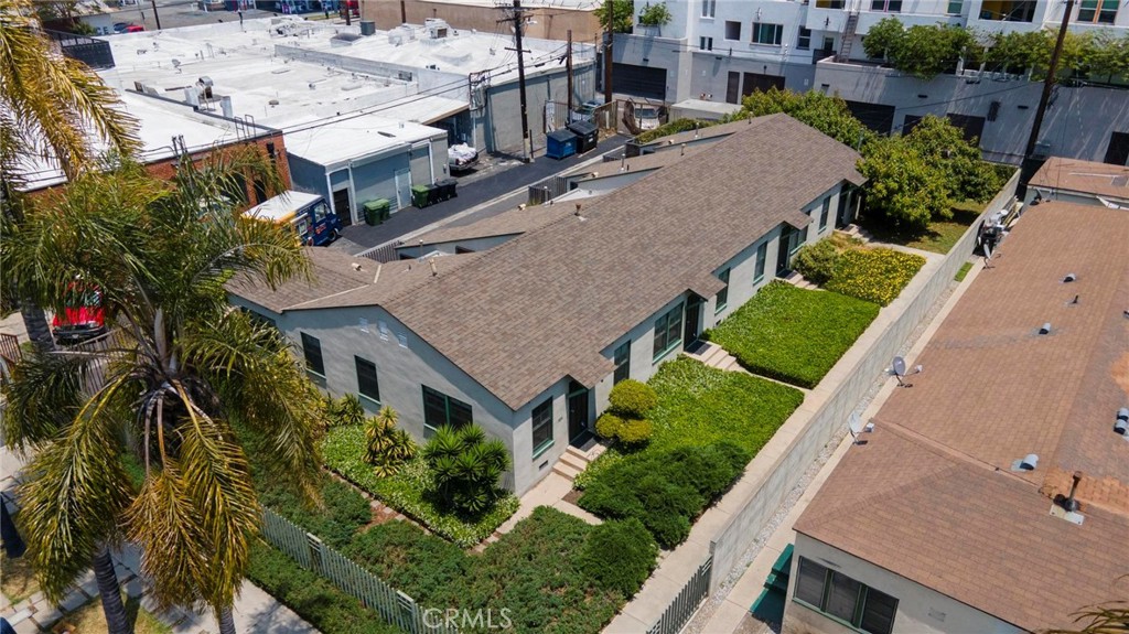 3412 S Victoria Avenue