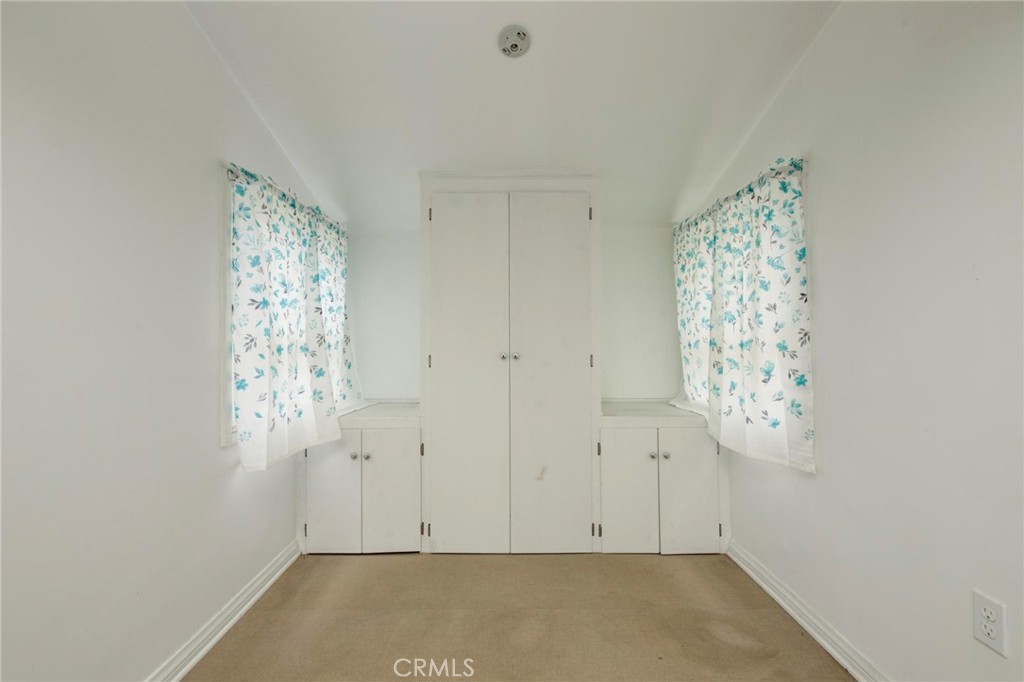 3412 S Victoria Avenue