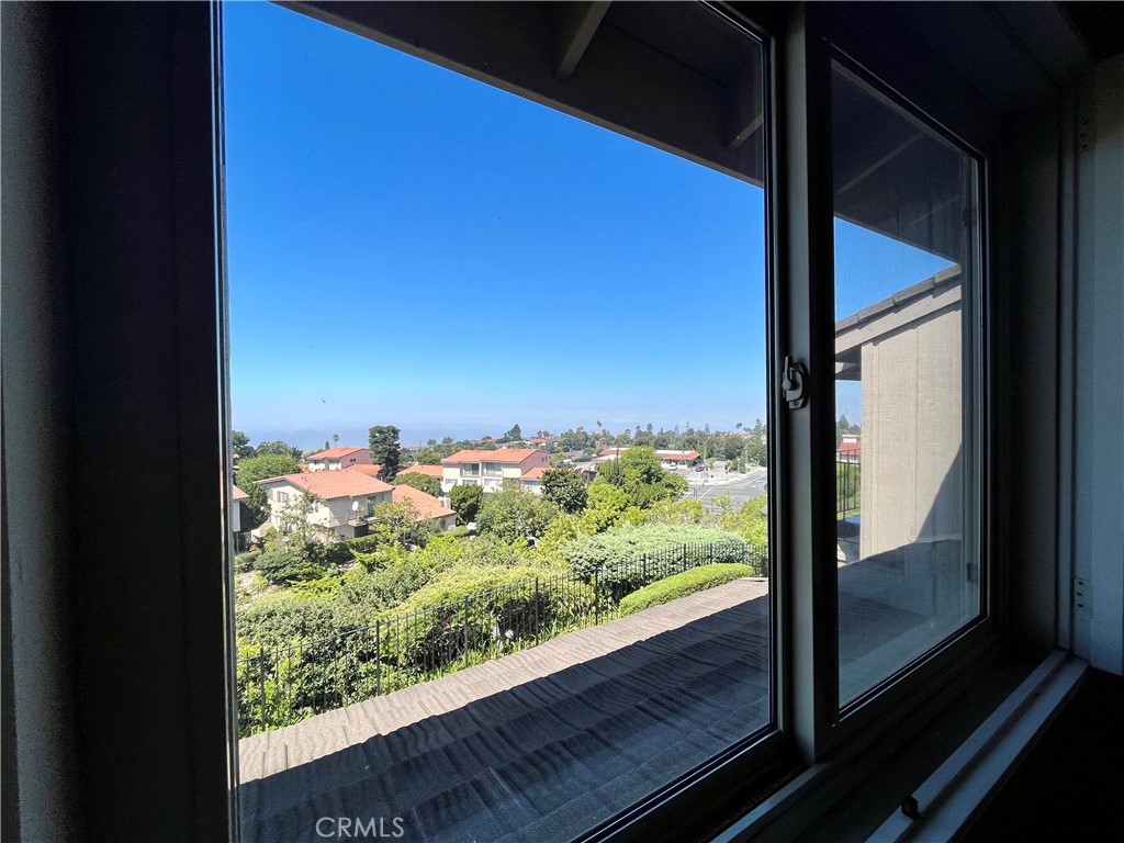 28115 Ridgepoint Court