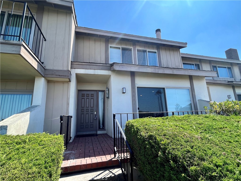 28115 Ridgepoint Court