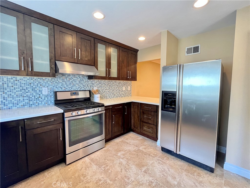 28115 Ridgepoint Court