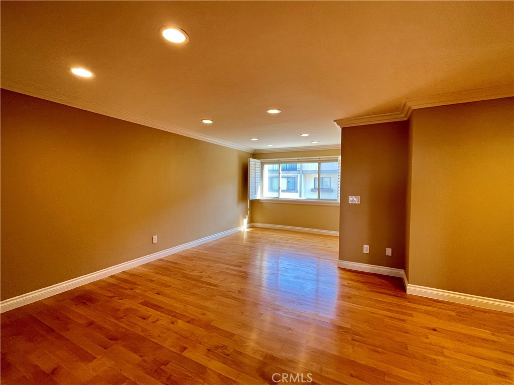 28115 Ridgepoint Court