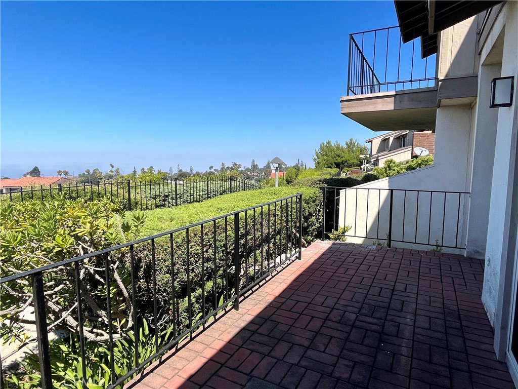 28115 Ridgepoint Court