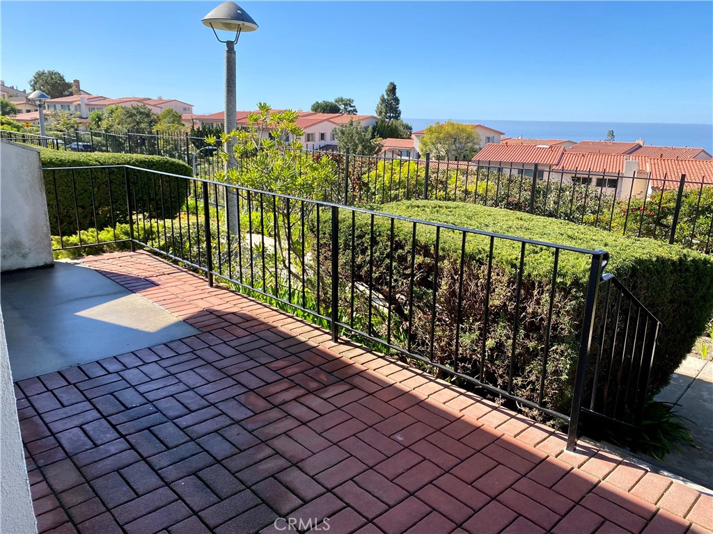 28115 Ridgepoint Court