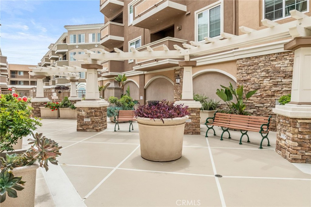 2750 Artesia Boulevard 112