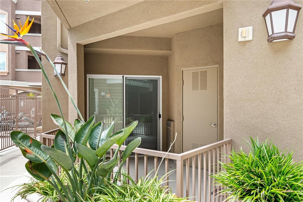 2750 Artesia Boulevard 112