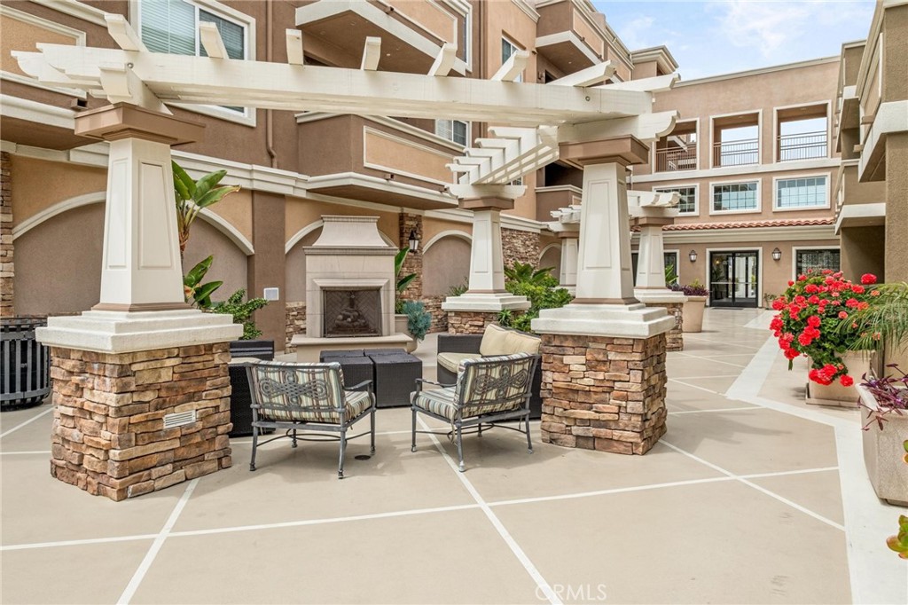 2750 Artesia Boulevard 112