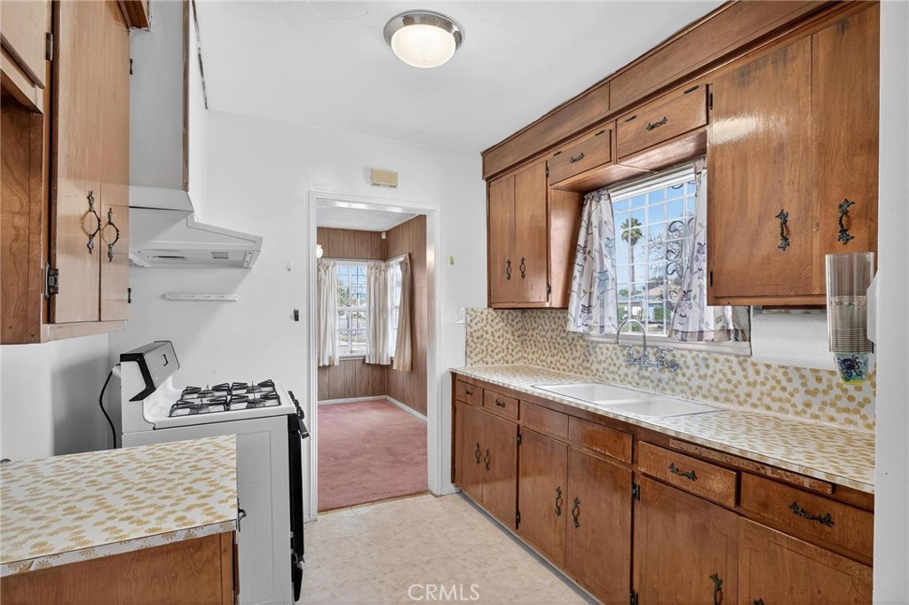 3604 S Muirfield Road