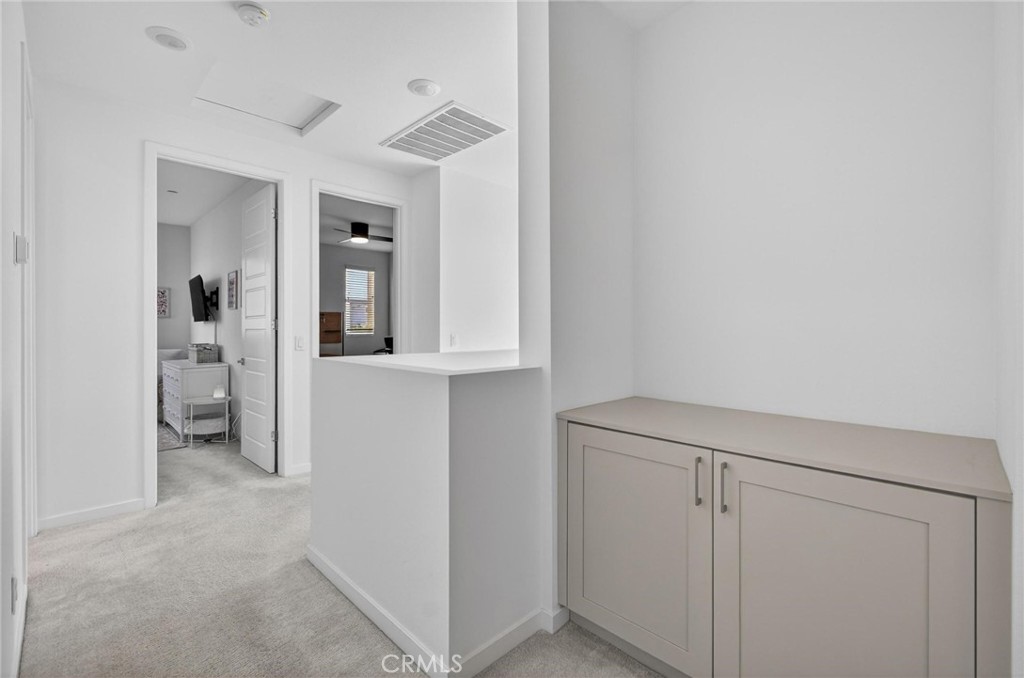 1554 W Plaza Del Amo