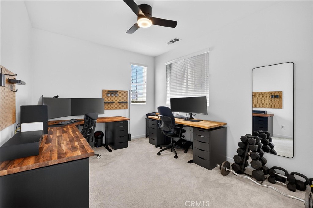 1554 W Plaza Del Amo