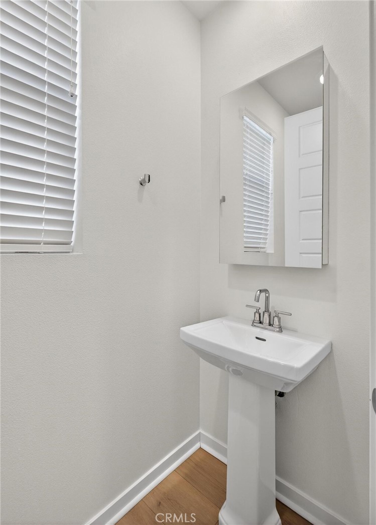 1554 W Plaza Del Amo