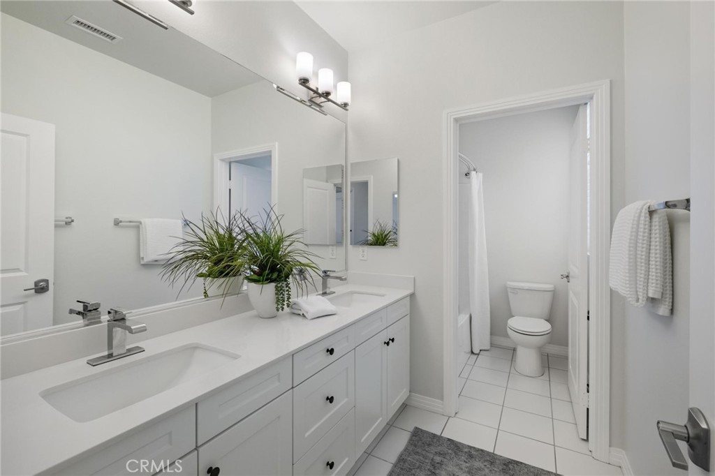 26039 Cypress St 102