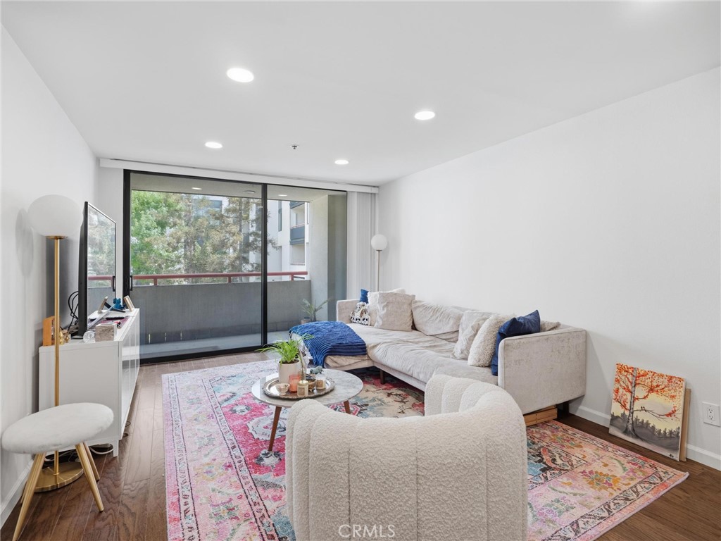 222 S Central Avenue 200