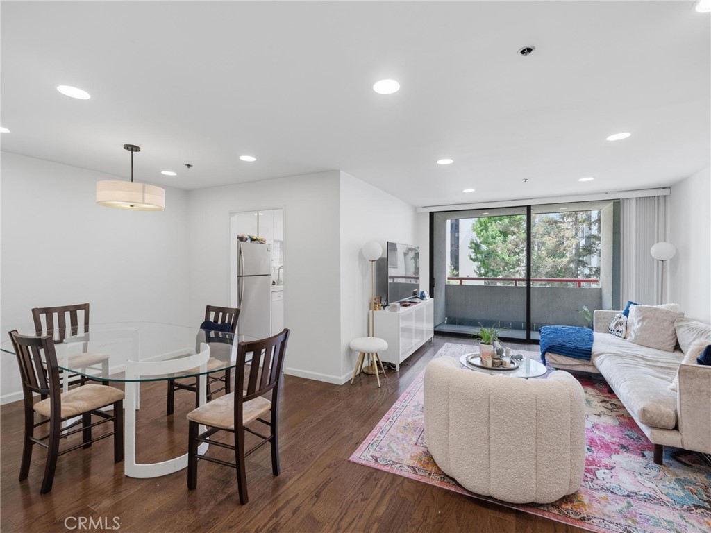 222 S Central Avenue 200