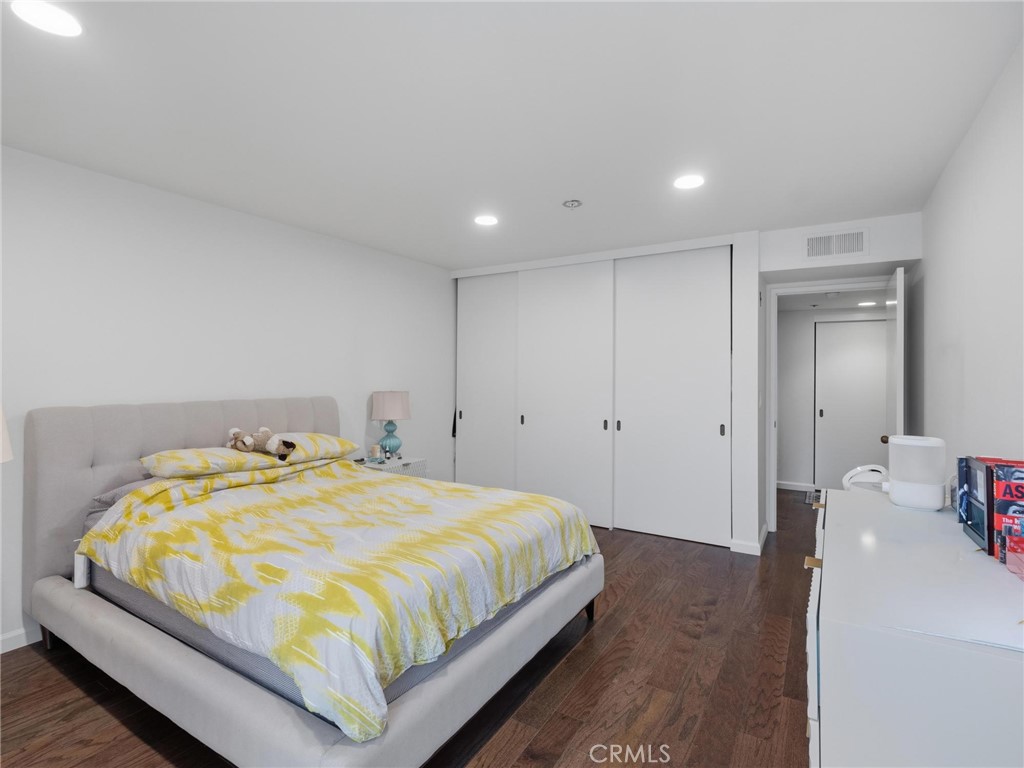 222 S Central Avenue 200