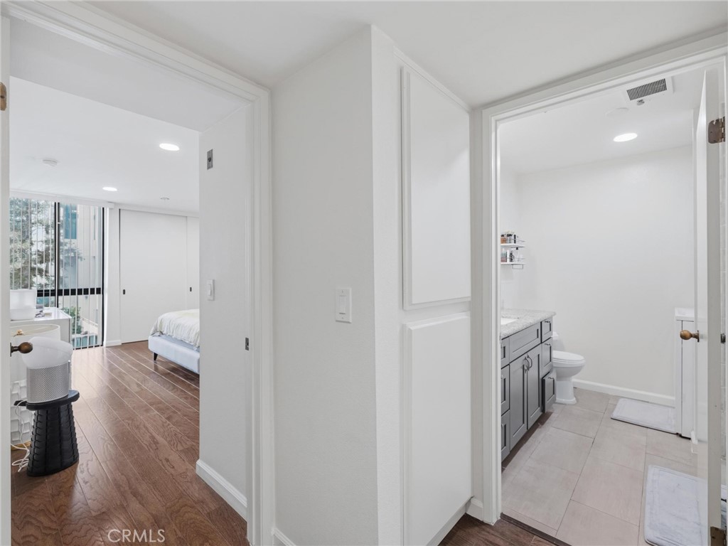 222 S Central Avenue 200