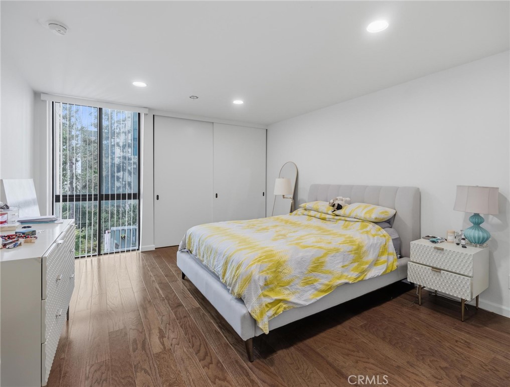 222 S Central Avenue 200